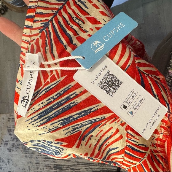 Cupshe Red Leafy Tropical Palm Print Maxi Dress Resort Cut Out NWT, Sz XL - Picture 4 of 4